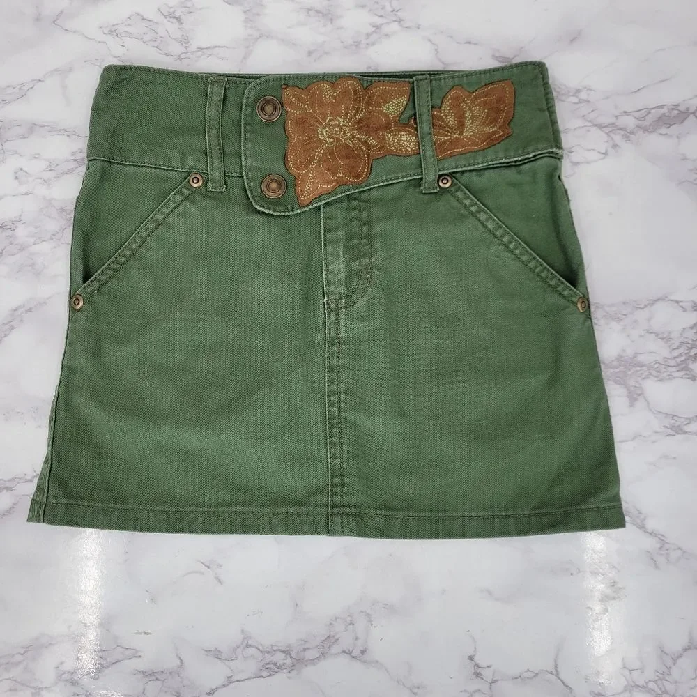 Mary Kate and Ashley Y2K Boho Green Embroidered Girls Skirt